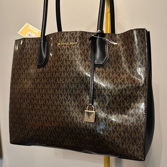 Michael Kors Brown and Black Tote Bag with Signature Monogram - Picture 3 of 15